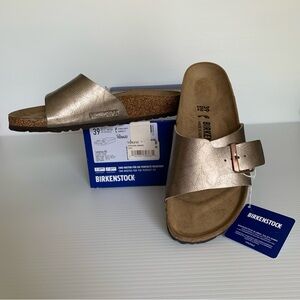 Birkenstock Catalina Sz 8  Metallic Rose Gold Slide Sandal with Metal Buckle